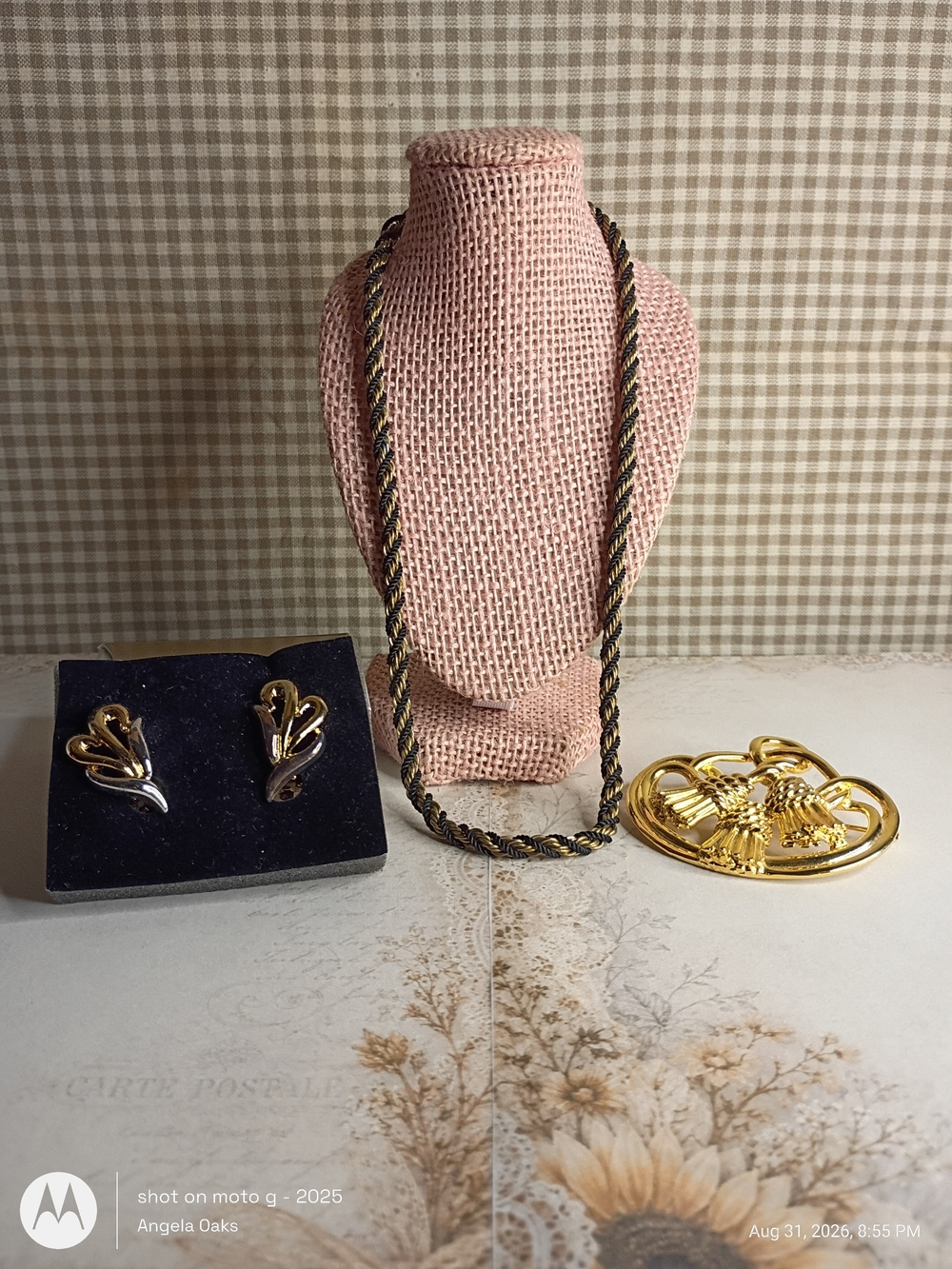 80s BundleBlack and Gold Twisted Rope Necklace Avon Clip On Earrings And Brooch
